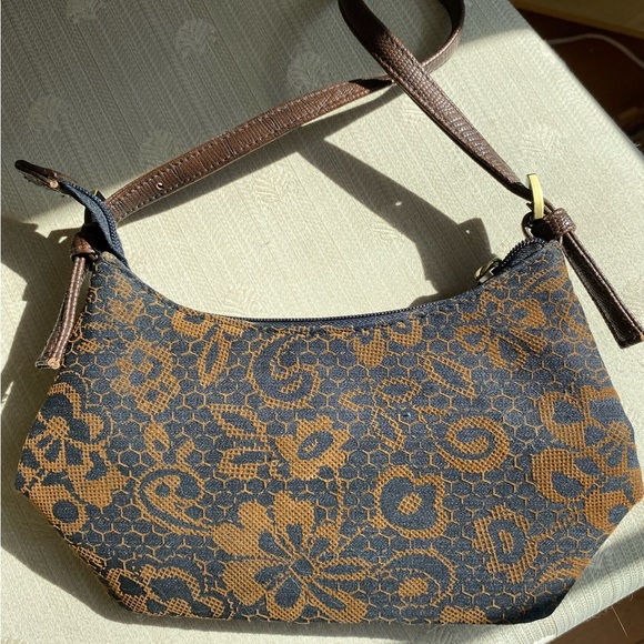 EUC Americana by Sharif small tapestry pattern bag - Picture 15 of 15